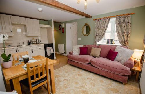 West Compton House | Pigsty Cottage - Rudge Farm Cottages