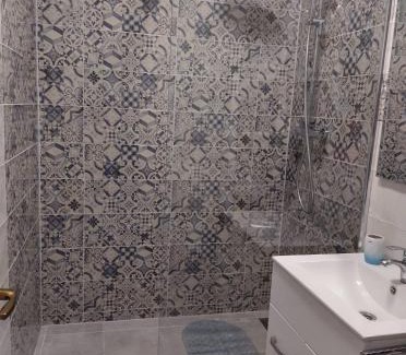 Pacsirtatelep Apartment | Pihenő Zug Apartman