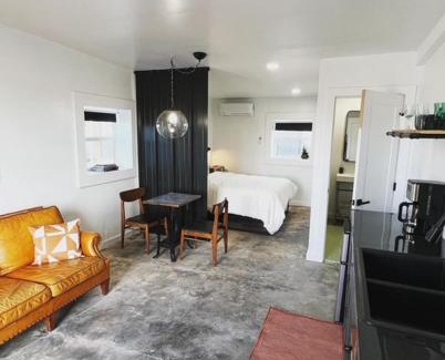 Marfa Hotel | Pik Pak