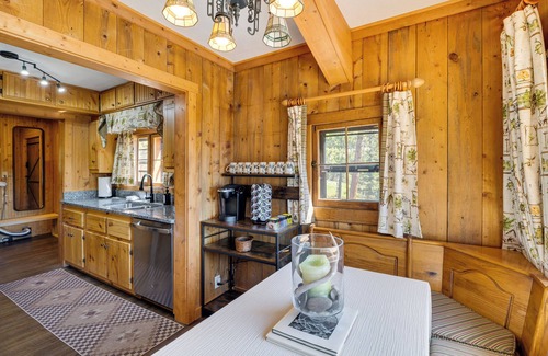 Divide Cottage | Pike National Forest Access: Secluded Divide Cabin