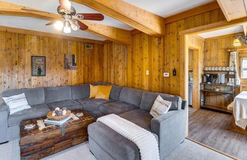 Divide House | Pike National Forest Access Secluded Divide Cabin