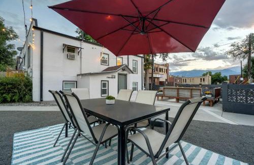 Central Colorado Springs Apartment | Pikes Escape - Downtown Workcation 4K Roku