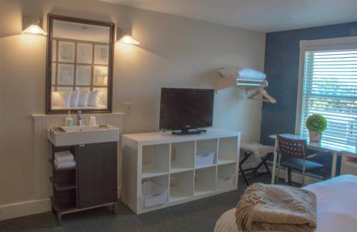 Commercial Street Hotel | Pilgrim House