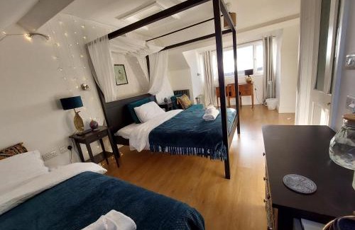 Glastonbury Bed & Breakfast | Pilgrims of the Goddess