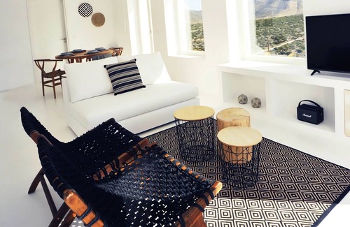 Nea Cryssi Akti Bed & Breakfast | Pili Pala Suites