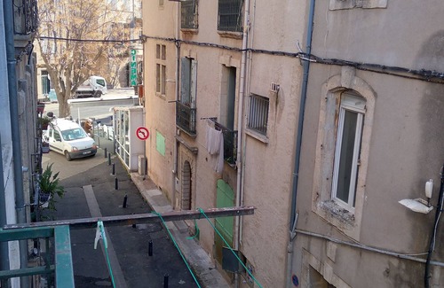 Pezenas Apartment | Pillement 2-T2 (45m2) central-Option garage- Beaches 21km !