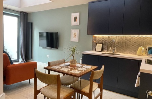 Harringay Apartment | Pillow Menu! 1 Bed Garden Flat Finsbury Park