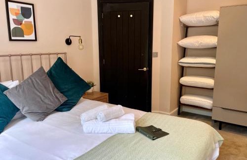 Harringay Apartment | Pillow Menu! 1 Bed Garden Flat Finsbury Park