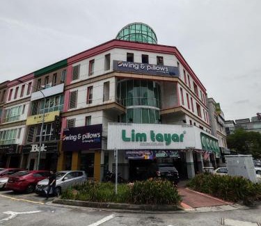 The Strand Hotel | Pillows Plus Kota Damansara