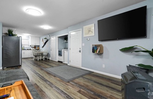 North Star Apartment | “Pilot House" Top Floor Centrally Located Condo