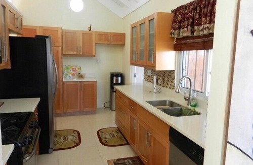 St. Ann's Bay House | Pimento Oasis - The Palms in Richmond