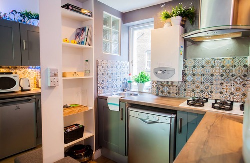 Tachbrook Apartment | Pimlico Chic Suite