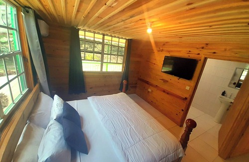 Loubiere Resort | Pinard's Mountain Resort nLiberty Suite Cottage 7