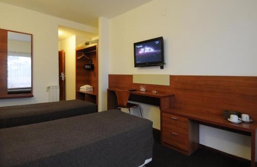 Villa Carlos Paz Hotel | Pinares del Cerro Resort & Suites