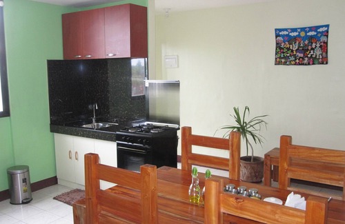 Lapu-Lapu Apartment | Pinay-German Hospitality - a home far from home.