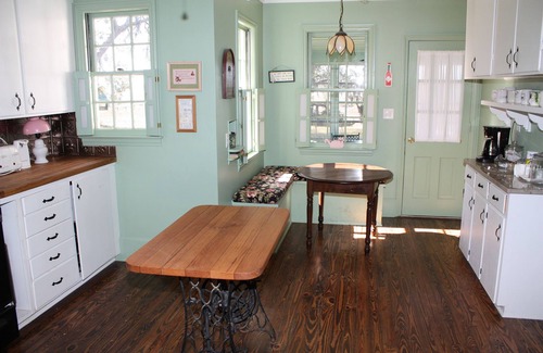 Pigeon Point House | Pinckney Home Place - Your Waterfront Home Away from Home