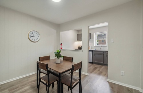 Newark Apartment | Pine Brook 618 I Cozy & Roomy I Gym & Pool