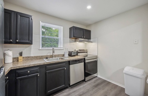 Newark Apartment | Pine Brook 816 I Corporate 2Br Apartment !