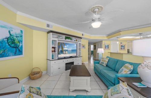 Sanibel House | Pine Cove #304