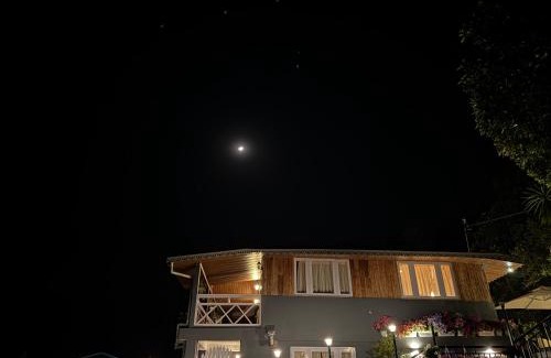 Kurseong Villa | Pine Forest Retreat