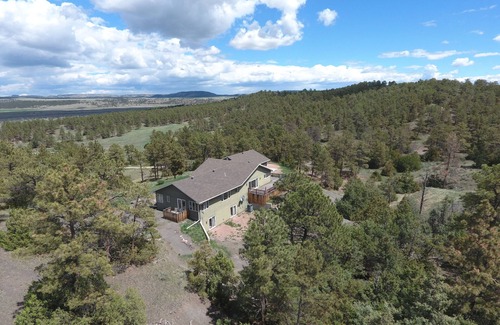 Edgemont House | Pine Hills Resort and Horse Stables