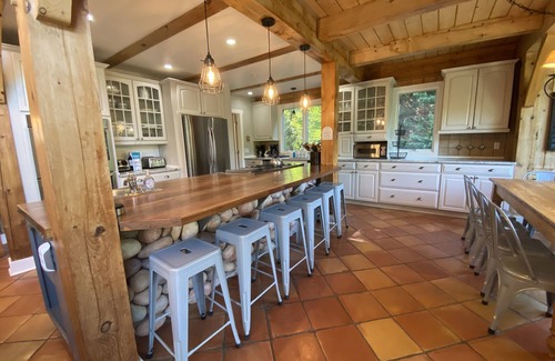 Fairview House | Pine Hollow | An Asheville Luxury Timber-Frame Home w/Hot Tub, Weddings, and More