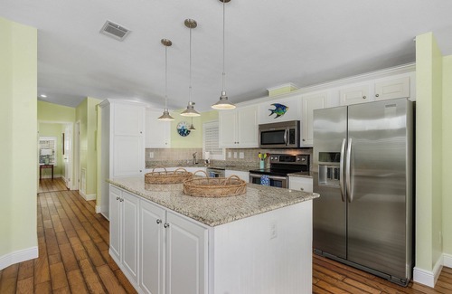 Saint James City House | Pine Island Paradise - Saltwater Canal 2 bed/2 bath