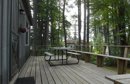 Damariscotta Cottage | Pine Knoll Cottage - Scenic cottage on Pemaquid Lake