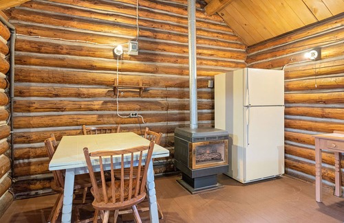 Cheyenne Crossing Cabin | Pine Knot Cabin With Sleeping Porch