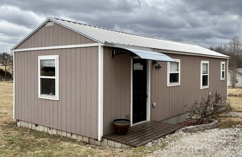 Harrison Cottage | Pine Meadows near the Buffalo