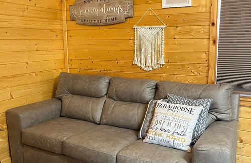 Harrison Cottage | Pine Meadows near the Buffalo