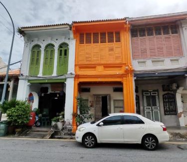 Downtown George Town House | Pine Muntri