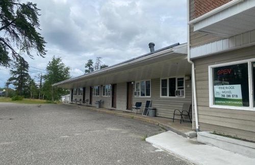 Timmins Hotel | Pine Ridge Motel