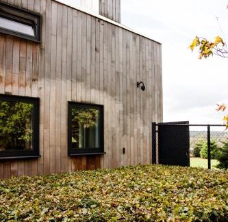 Herbeumont House | Pine Tree