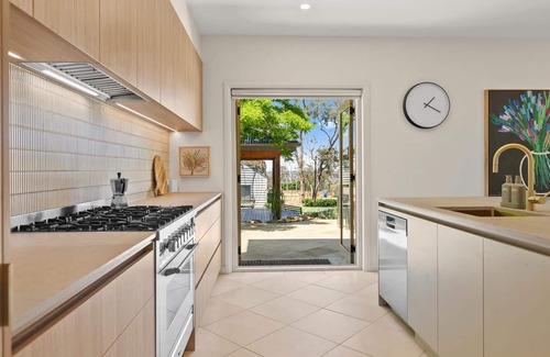 Mount Eliza House | Pine Tree Resort