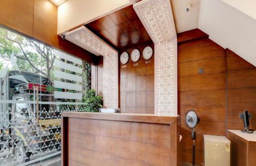 Little Mount Hotel | Pine Tree Signature