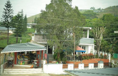 Elappara House | Pine Trees Home Holidays