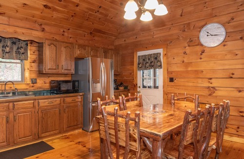 Elliottsburg Cabin | Pine View Cottage | 3 Bed, 1 Bath