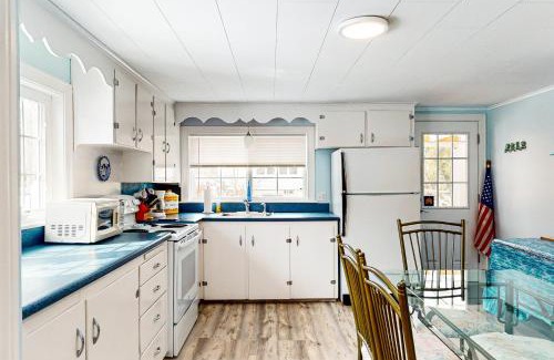 Ogunquit House | Pineapple Cottage By The Sea
