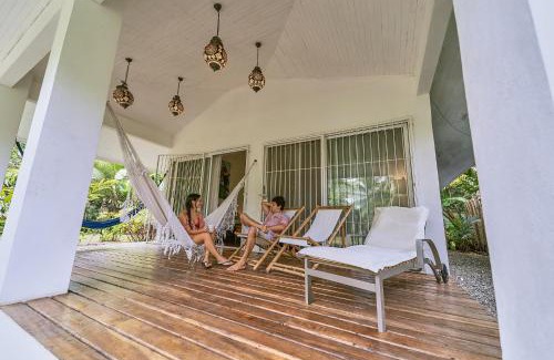 Manzanillo House | Pineapple house Manzanillo