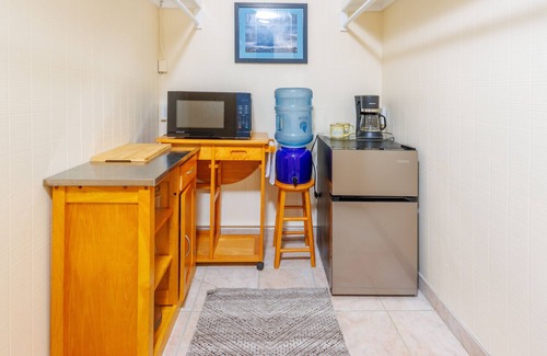 Frydendal Apartment | Pineapple Parrot, Studio