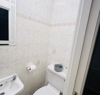 Killybegs Bed & Breakfast | PINEBROOK House Double bed Small En-suite room beautiful garden