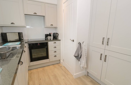 Morfa Bychan Cottage | PINECONES, pet friendly, country holiday cottage in Morfa Bychan