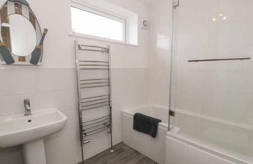 Morfa Bychan Cottage | PINECONES, pet friendly, country holiday cottage in Morfa Bychan