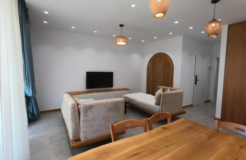Ishem Apartment | Pinegrove Apartment