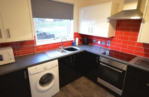 Fort William House | Pinegrove flat