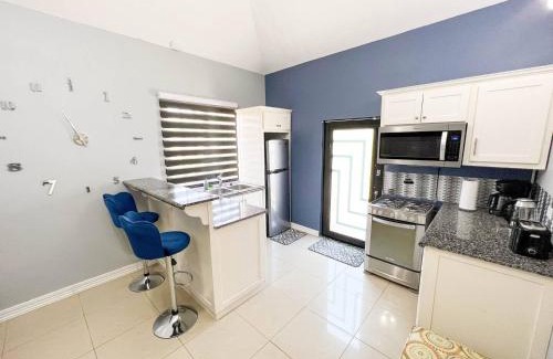 Arouca Apartment | Pineridge Hideaway 1 Bedroom Apartment #2
