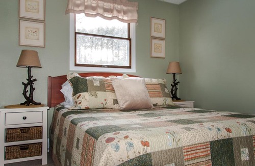 Wautoma House | Pineridge Hideaway