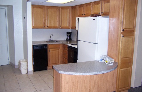 Traverse City Apartment | Pinestead Reef Resort
