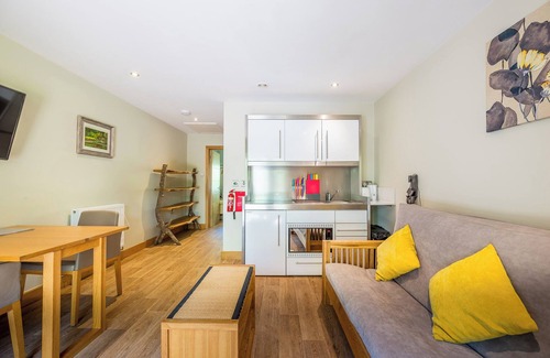 Carlyon House | Pinetum Garden Cottages